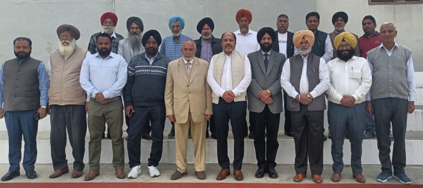 ਪ੍ਰਿੰਸੀਪਲ ਹਰਭਜਨ ਸਿੰਘ ਸਪੋਰਟਿੰਗ ਕਲੱਬ ਮਾਹਿਲਪੁਰ ਦੀ ਮੀਟਿੰਗ ਹੋਈ